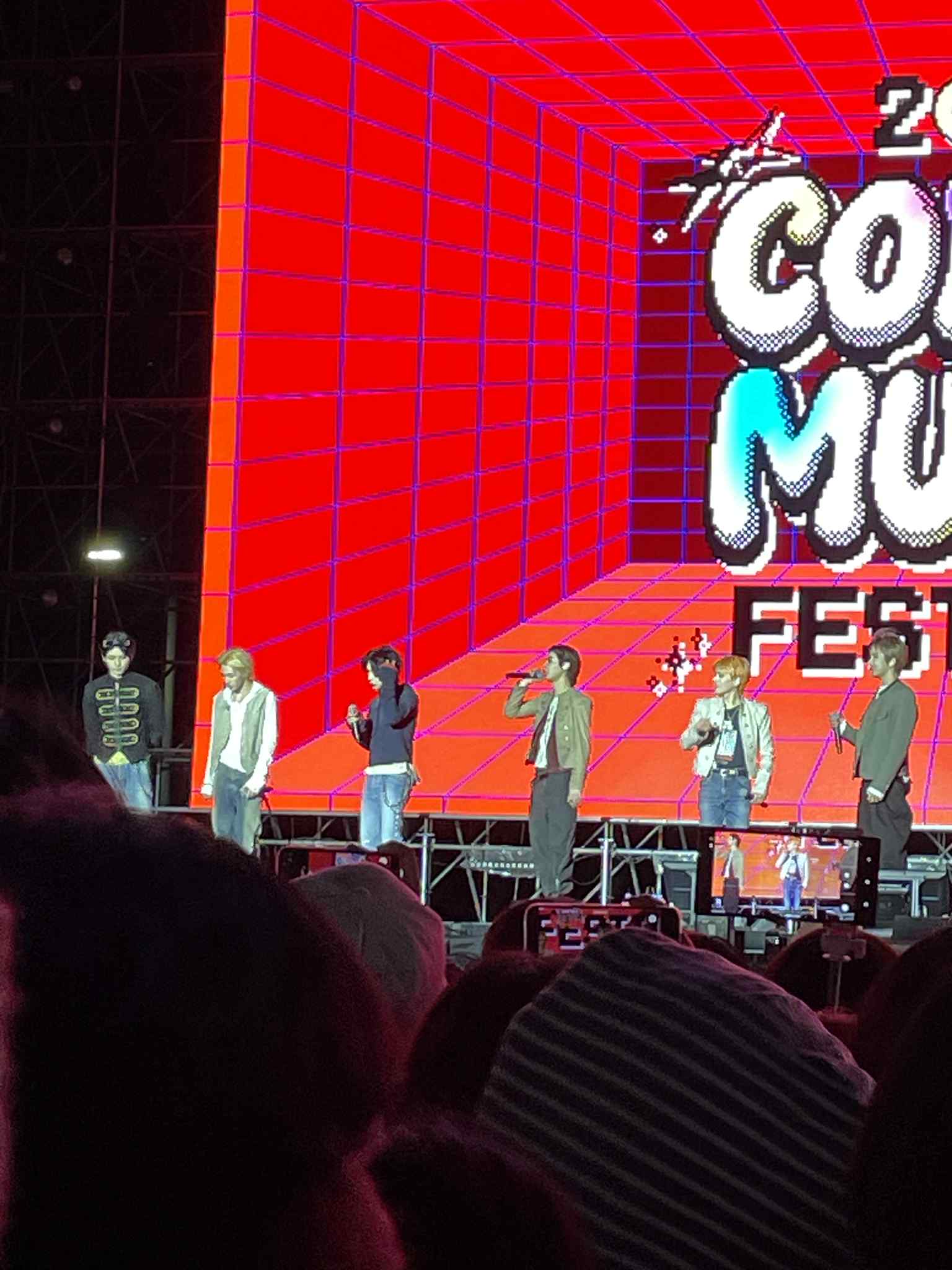 KPOP unforgetable concert night